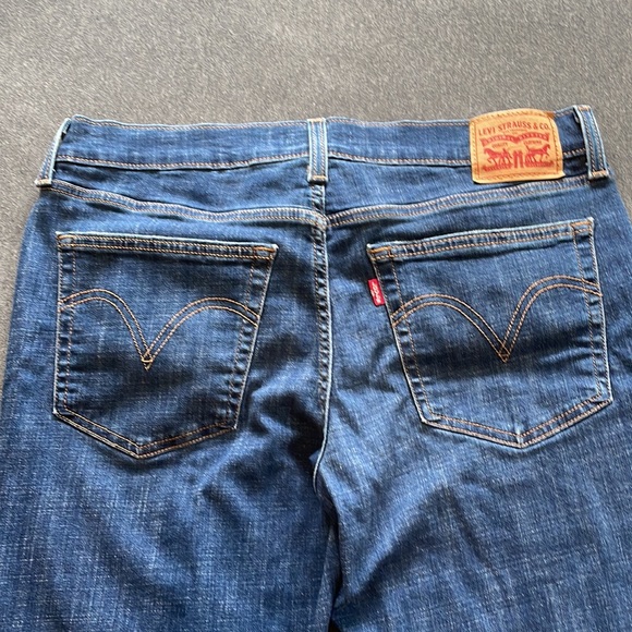 Levi’s Boyfriend Jeans - Picture 6 of 6